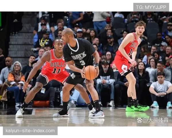 扎克柯林斯与埃森格赛季报销 公牛内线轮换陷入严重困境